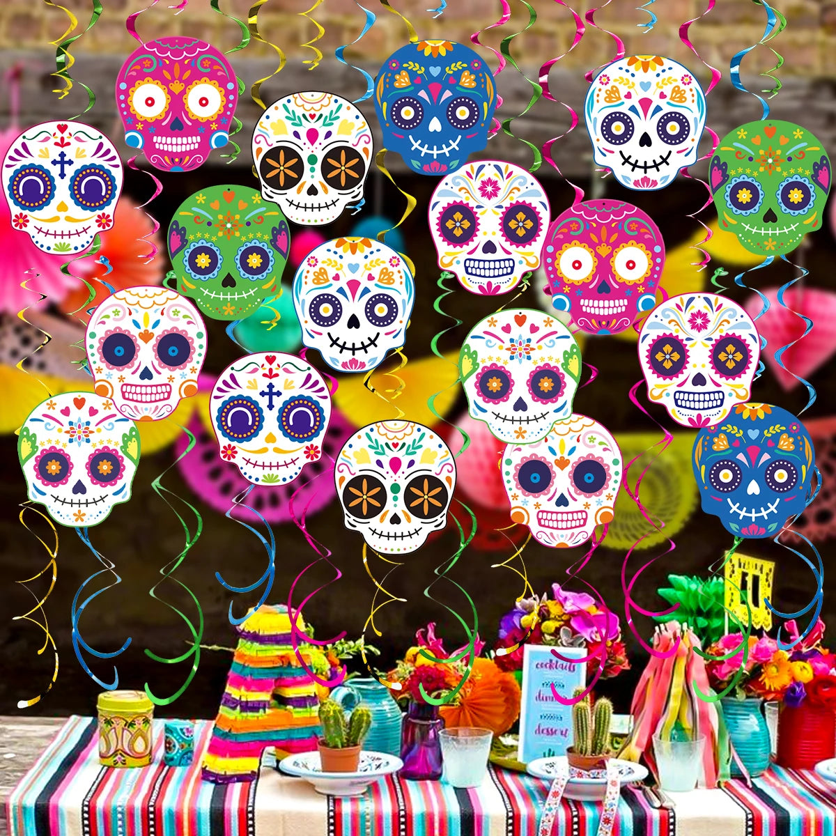 Guirnalda Espiral de Papel Día de los Muertos - colgada